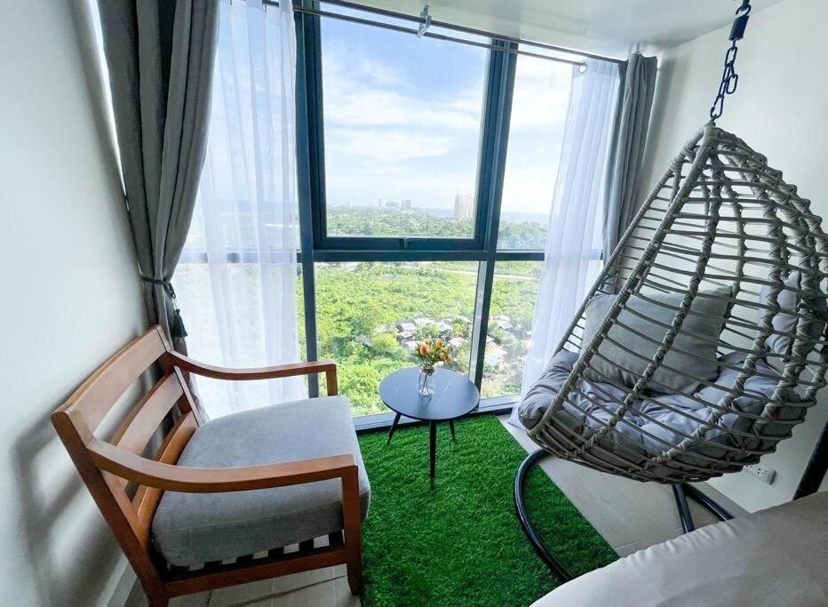 Thenest At Onemanchester, Mactan Newtown-12th Floor