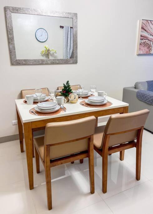 Thenest At Onemanchester, Mactan Newtown-12th Floor Apartment