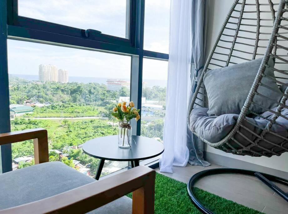 Thenest At Onemanchester, Mactan Newtown-12th Floor * Lapu-Lapu City