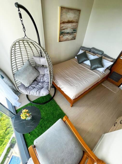 Thenest At Onemanchester, Mactan Newtown-12th Floor Apartment