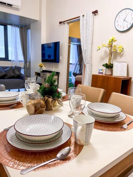 Thenest At Onemanchester, Mactan Newtown-12th Floor Apartment *
