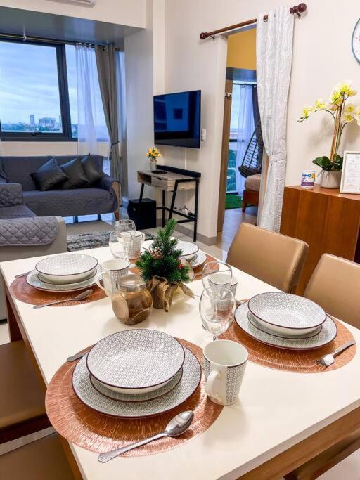 Thenest At Onemanchester, Mactan Newtown-12th Floor Apartment
