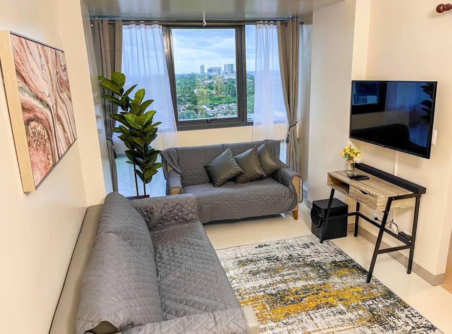 Thenest At Onemanchester, Mactan Newtown-12th Floor * Lapu-Lapu City