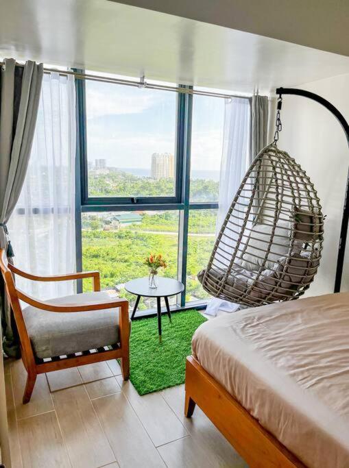 Thenest At Onemanchester, Mactan Newtown-12th Floor * Lapu-Lapu City