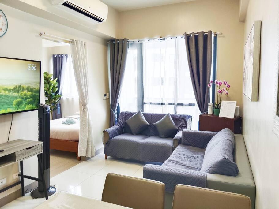 Rustic Retreat In Mactan Newtown Apartment *