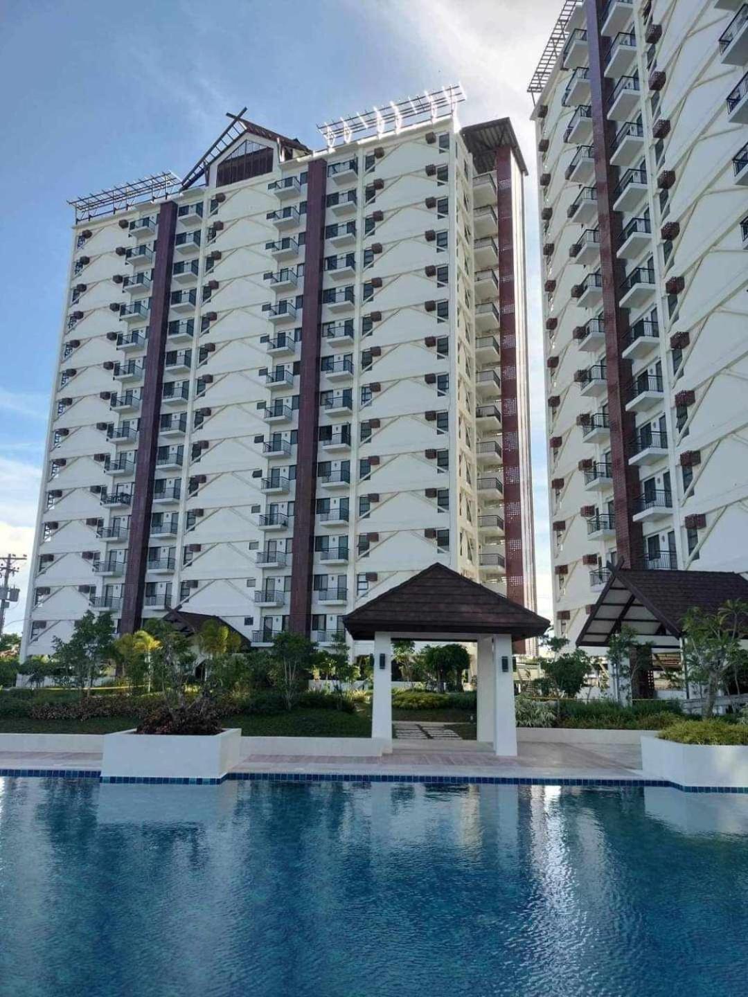 Sky High Royal Ocean Crest Mactan Apartment Lapu-Lapu City