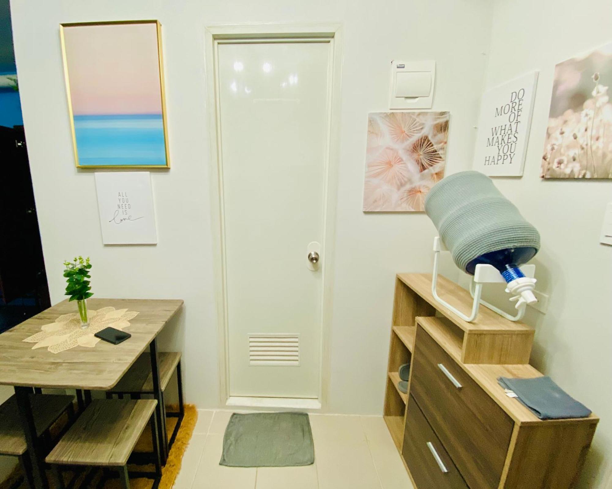 Apartment Renovated Furnished Near Airport, Malls And School *