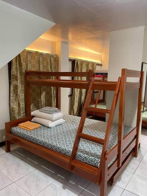 Apartment Family Near Kawasan Falls Badian
