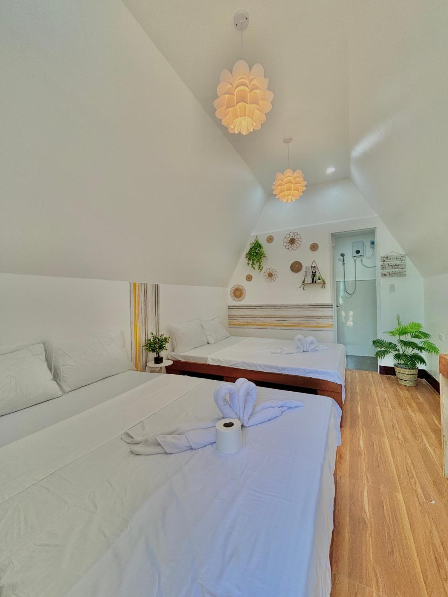 Chalet Lovi Panagsama Moalboal