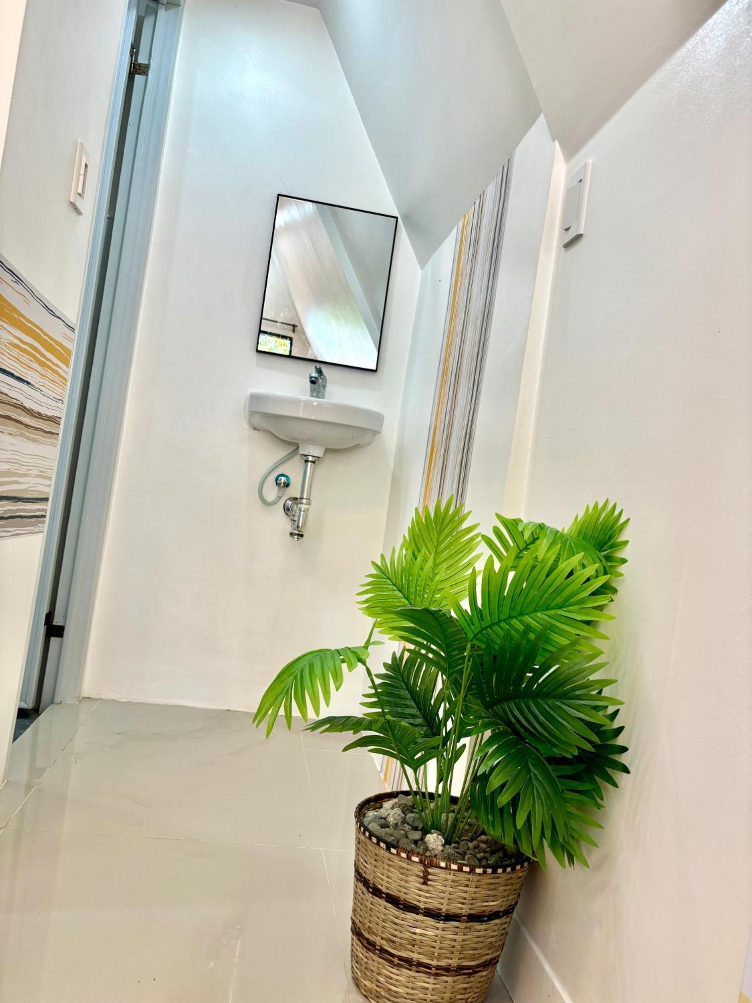 Chalet Lovi Panagsama Moalboal