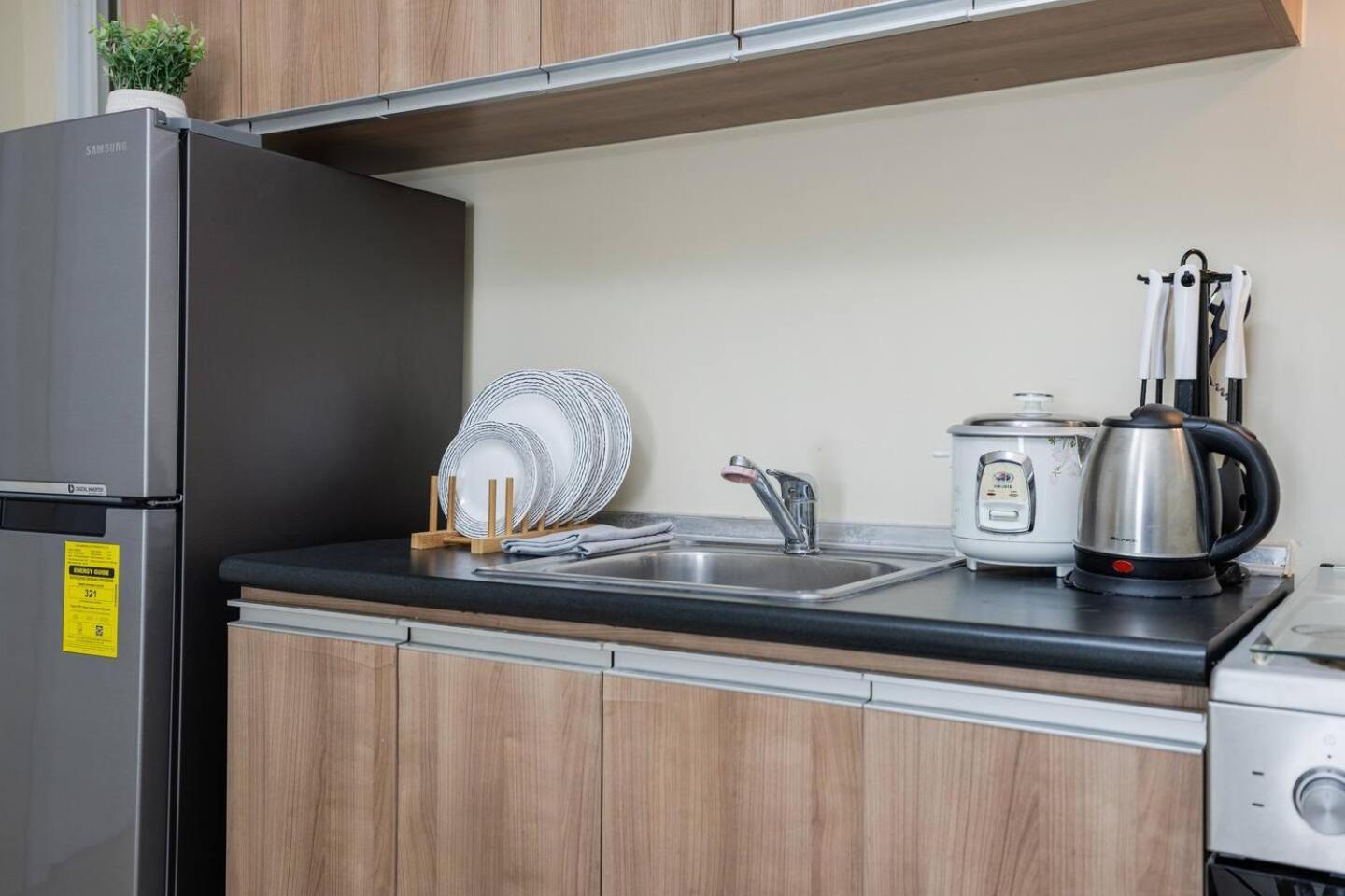 Apartment Furnished 2-bedroom In Avida Towers Riala, It Park With Fast Wifi, Netflix, Pool And *