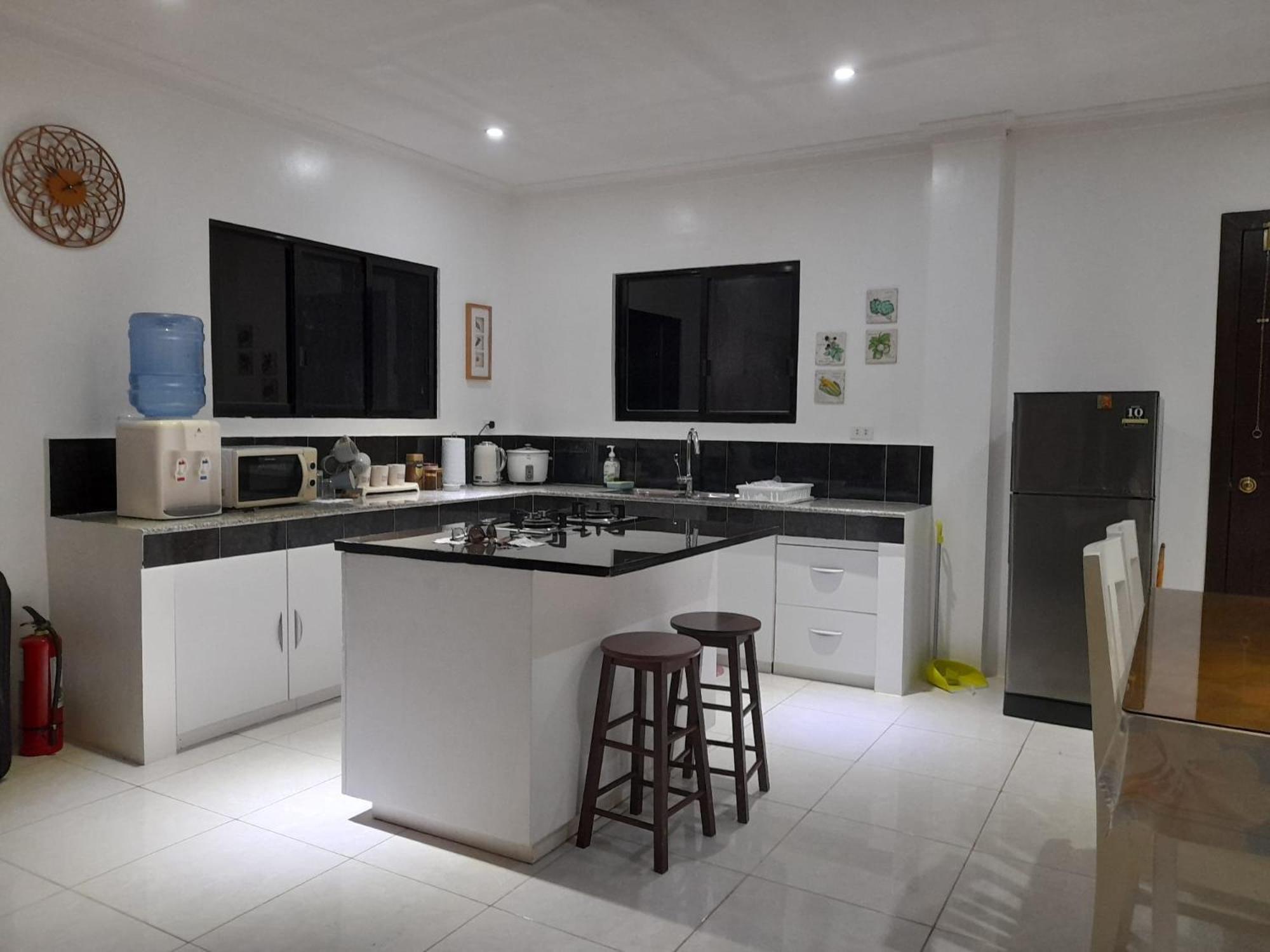 Modern Tropical