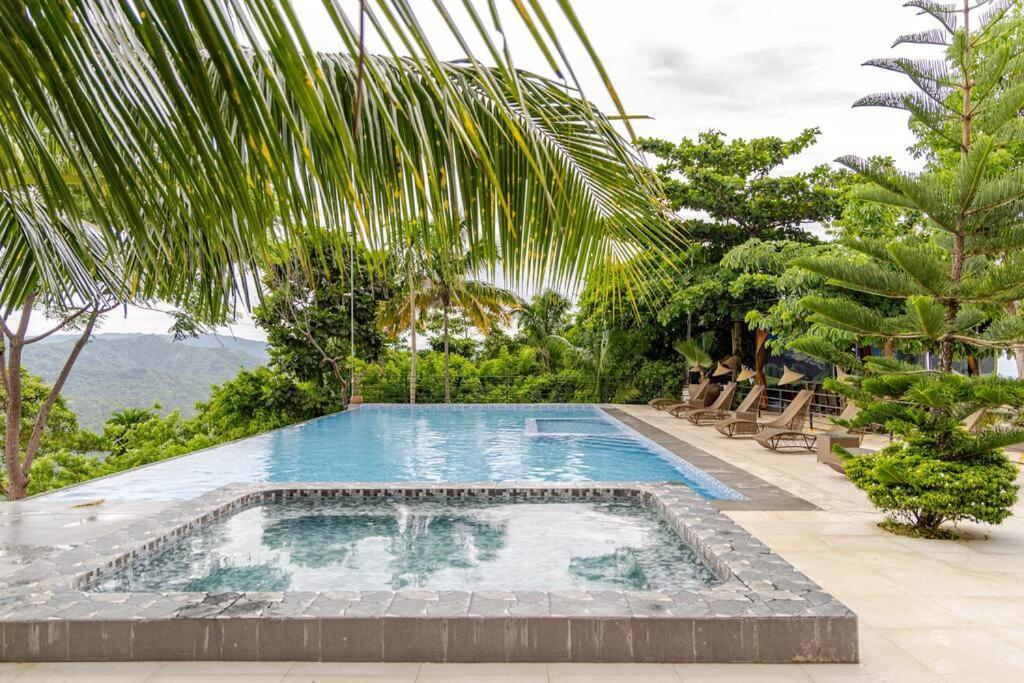 Cozy Log Mountain Cabin In Mabini With Breakfast Cebu