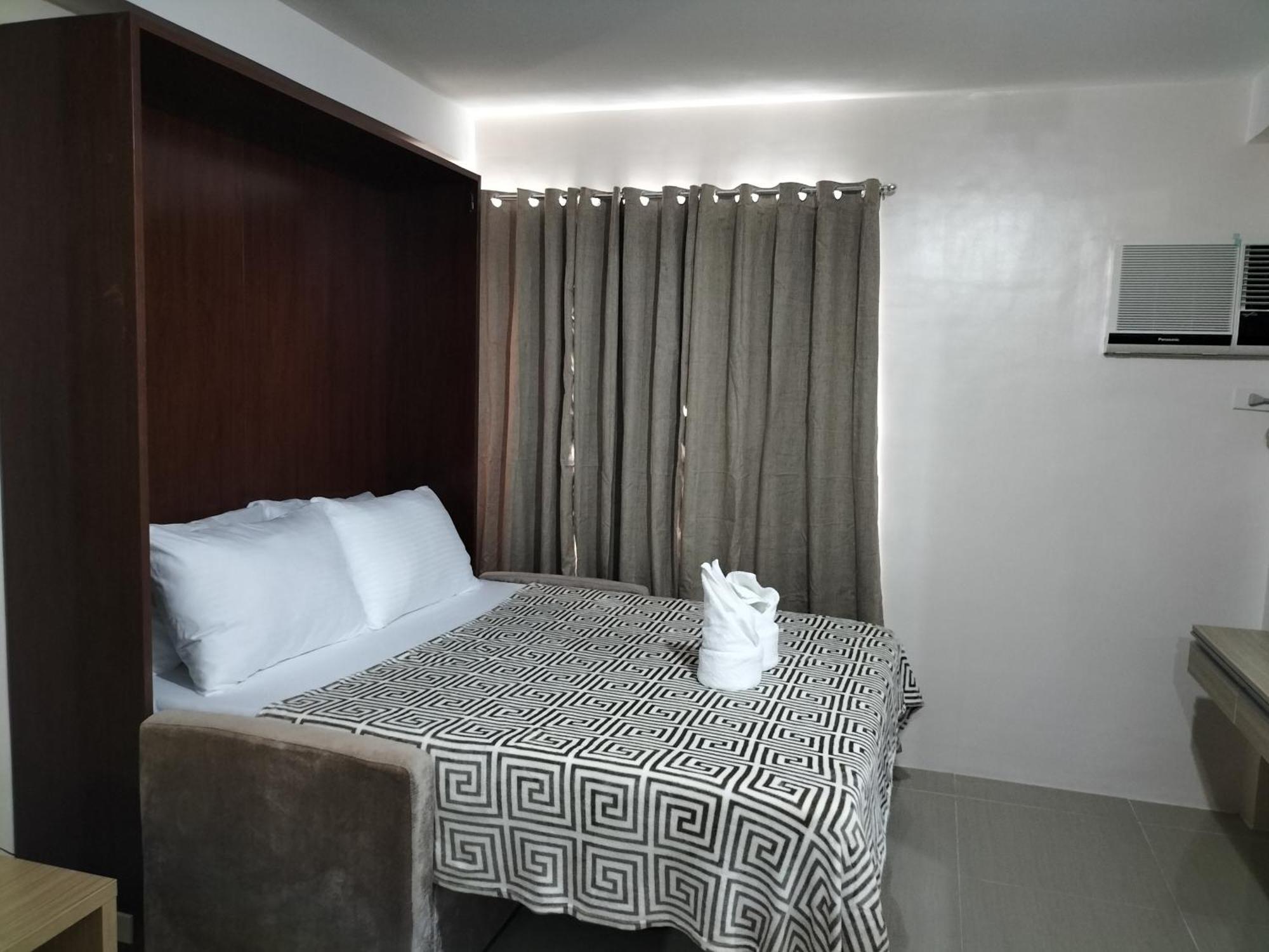 Comfy 33 The Persimmon