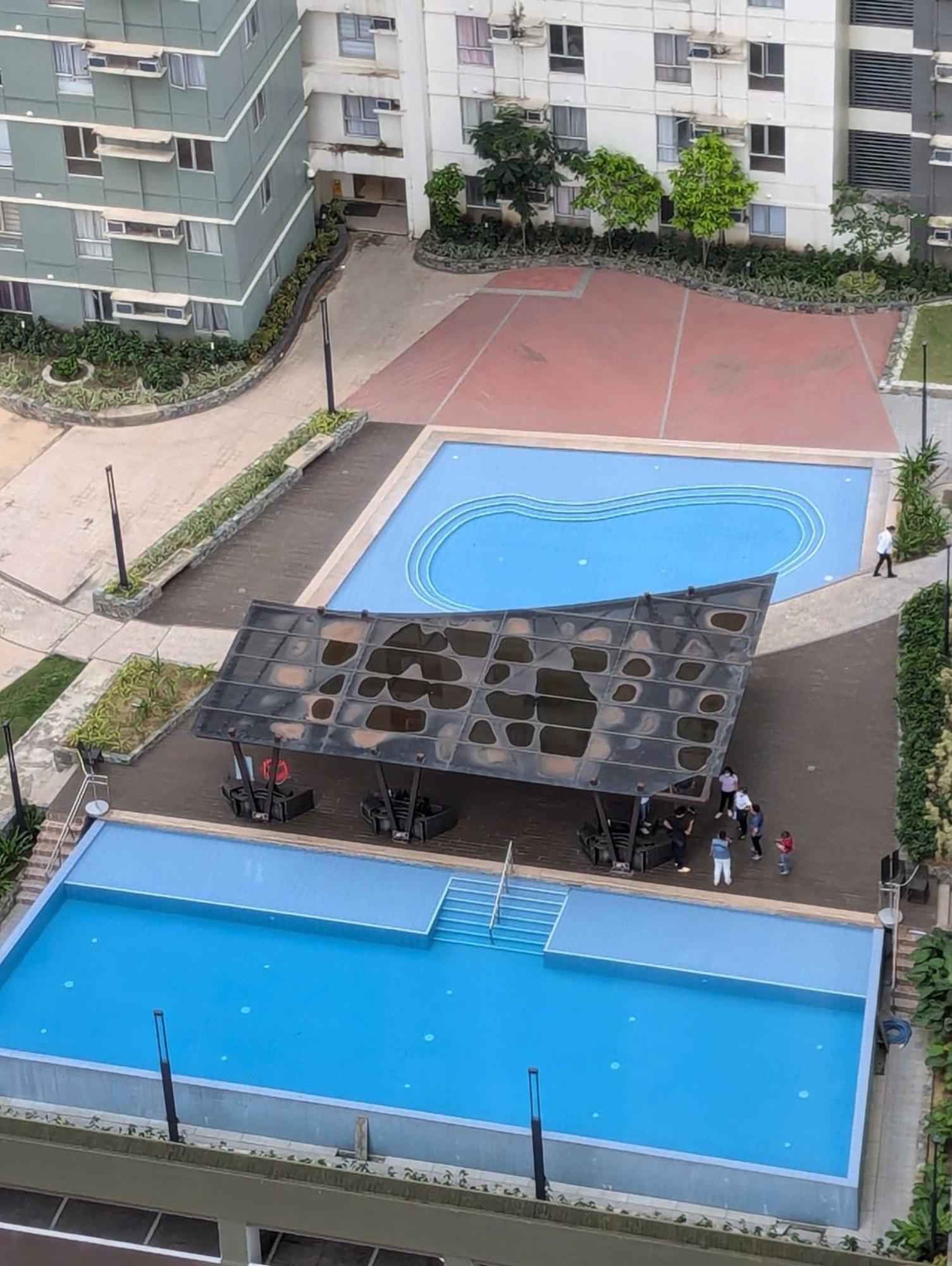 Aparthotel Discover April Opulence - A Luxurious Urban Oasis At It Park
