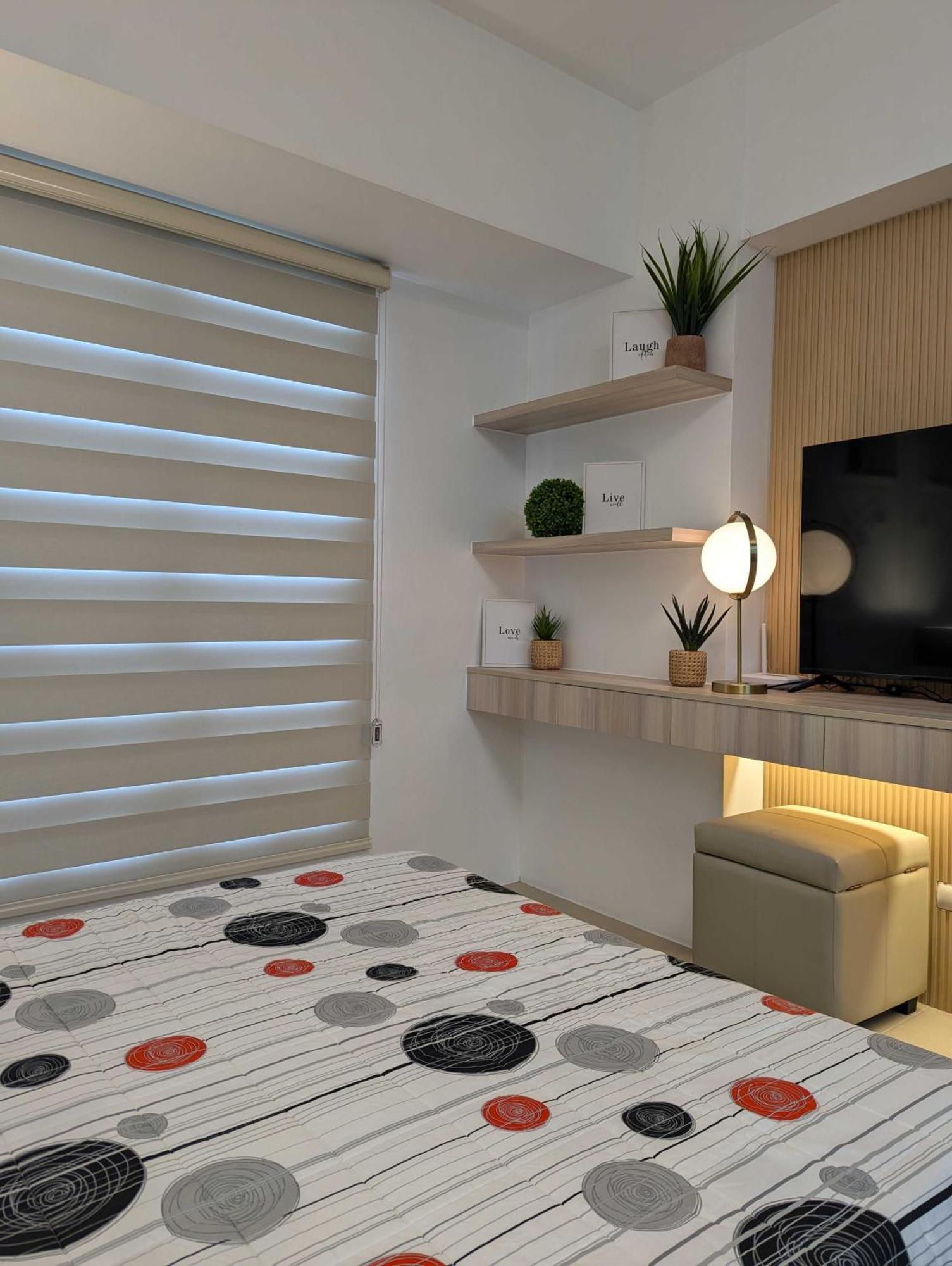Aparthotel Discover April Opulence - A Luxurious Urban Oasis At It Park *