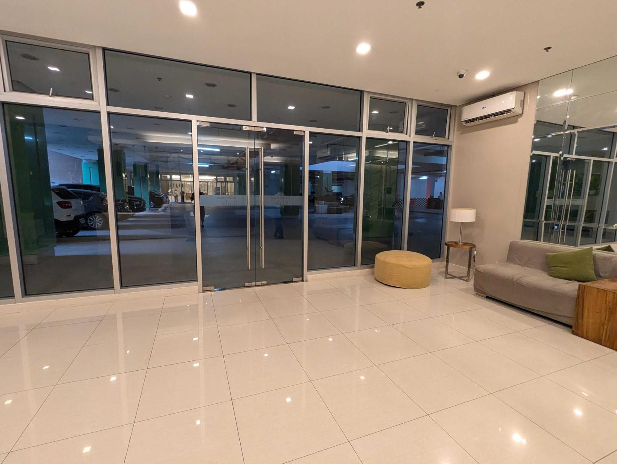 Discover April Opulence - A Luxurious Urban Oasis At It Park Aparthotel Cebu
