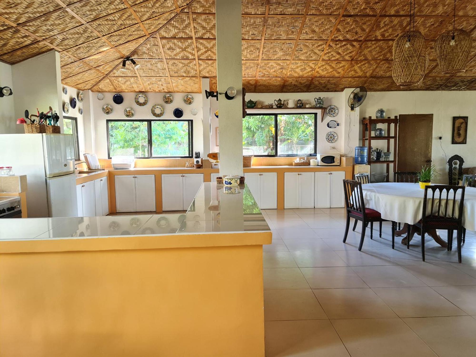 Casa Punta Seaside Spacious * San Remigio (Cebu)