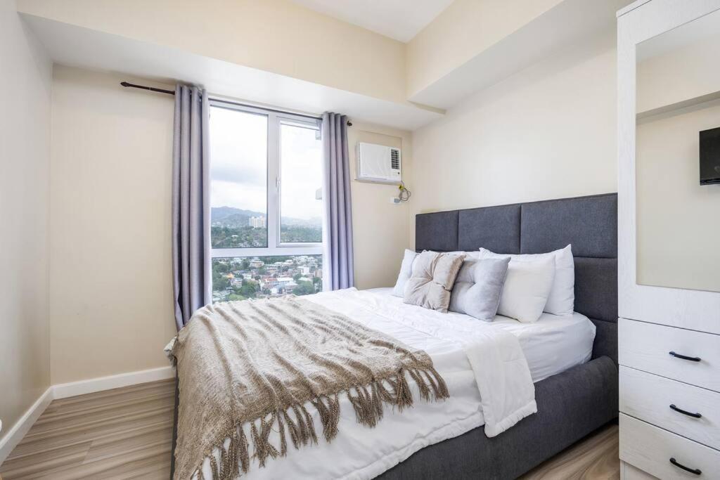 Furnished In Avida Towers Riala, It Park With Wifi, Netflix, Pool And Apartment *