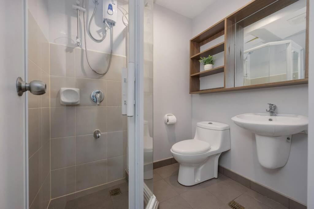 Apartment Furnished In Avida Towers Riala, It Park With Pool View, Wifi, Netflix And *