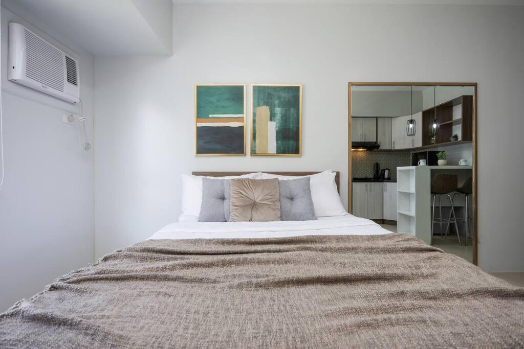 Furnished In Avida Towers Riala, It Park With Pool View, Wifi, Netflix And Apartment Cebu