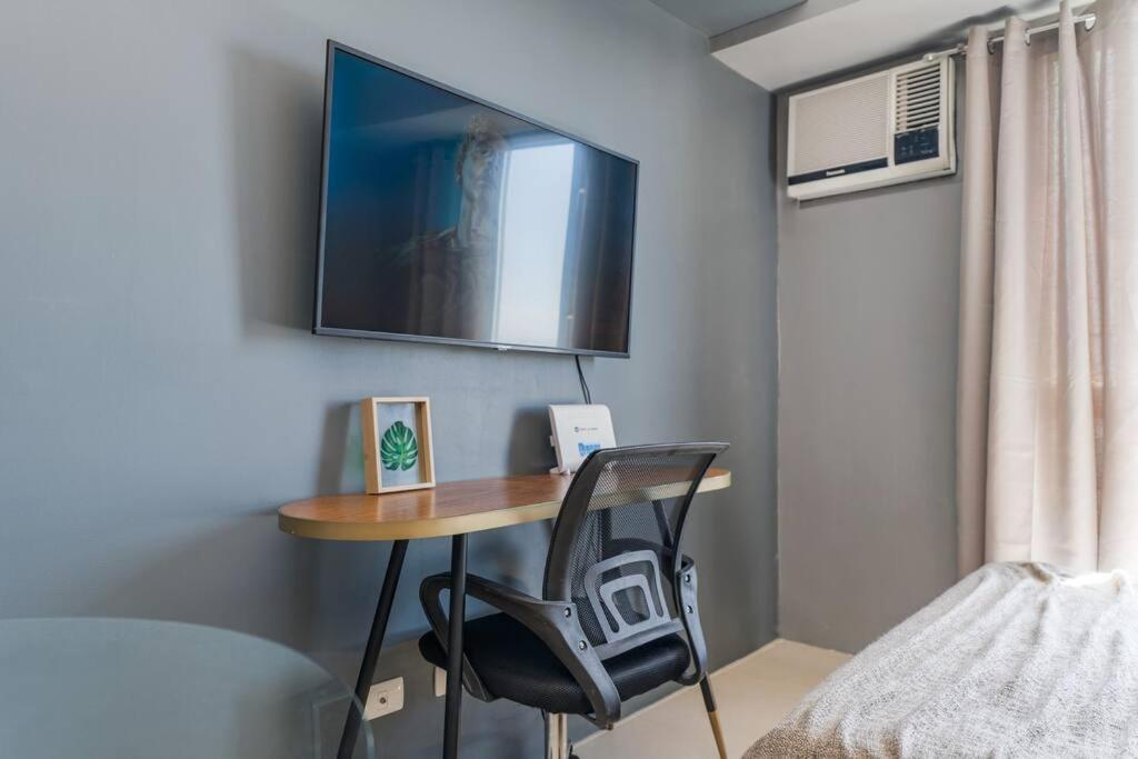 Furnished In Avida Towers Riala, It Park With Amazing View, Fast Wifi, Netflix, Pool And *