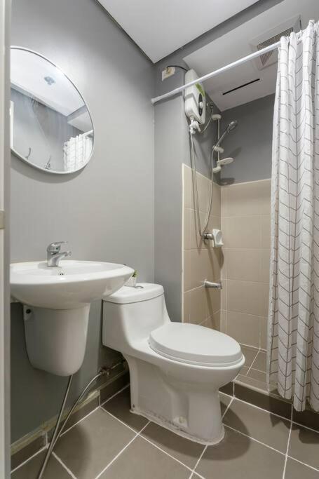 Furnished In Avida Towers Riala, It Park With Pool, Fast Wifi, Netflix And * Cebu