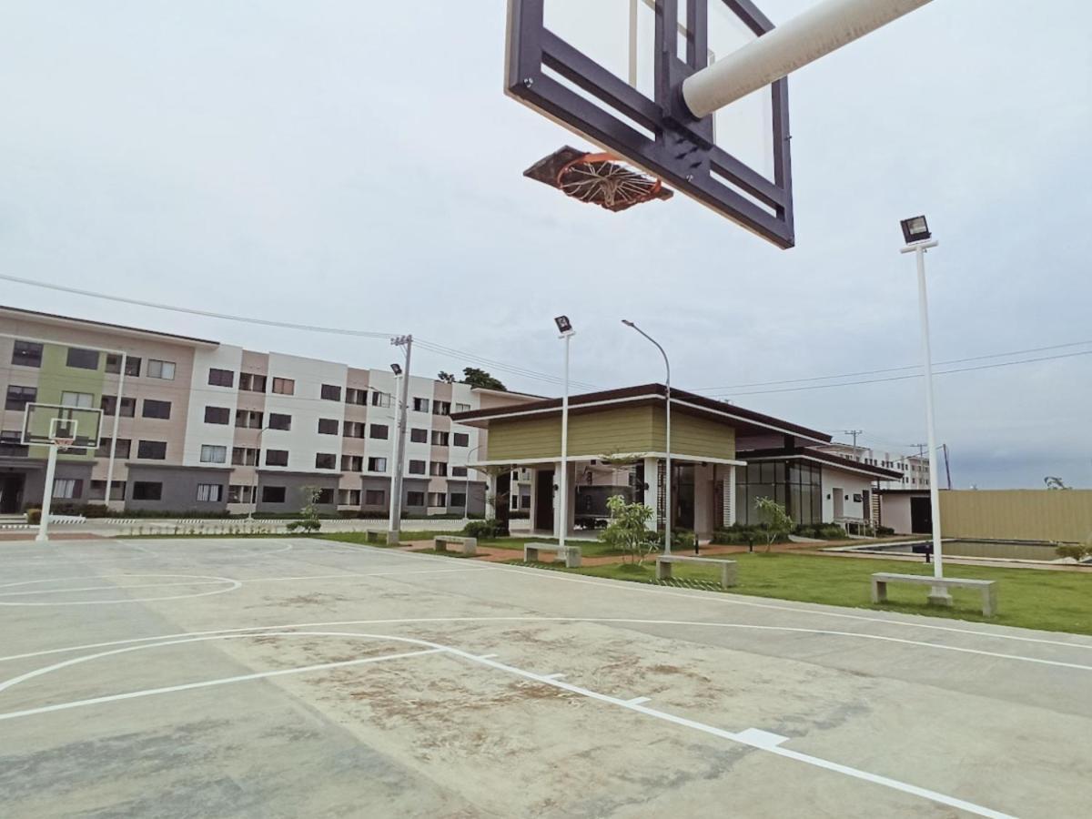 Hostel King Bed, Big Kitchen, Fast Wifi, Near Airport Lapu-Lapu City