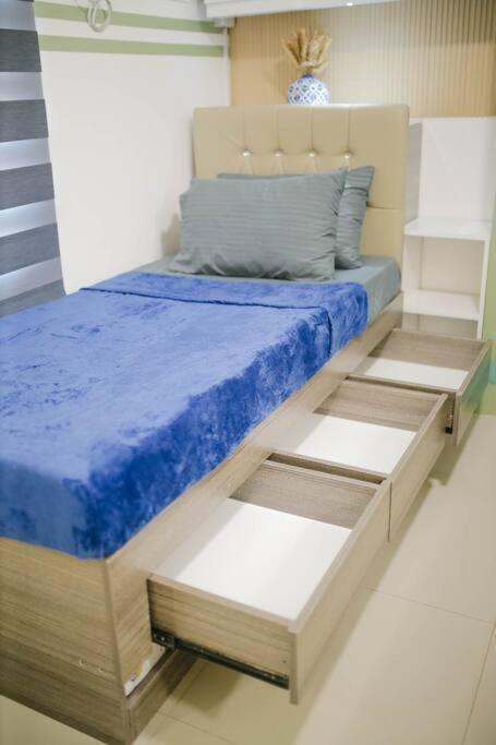 Missy's Place Along Jones Ave, Cebu