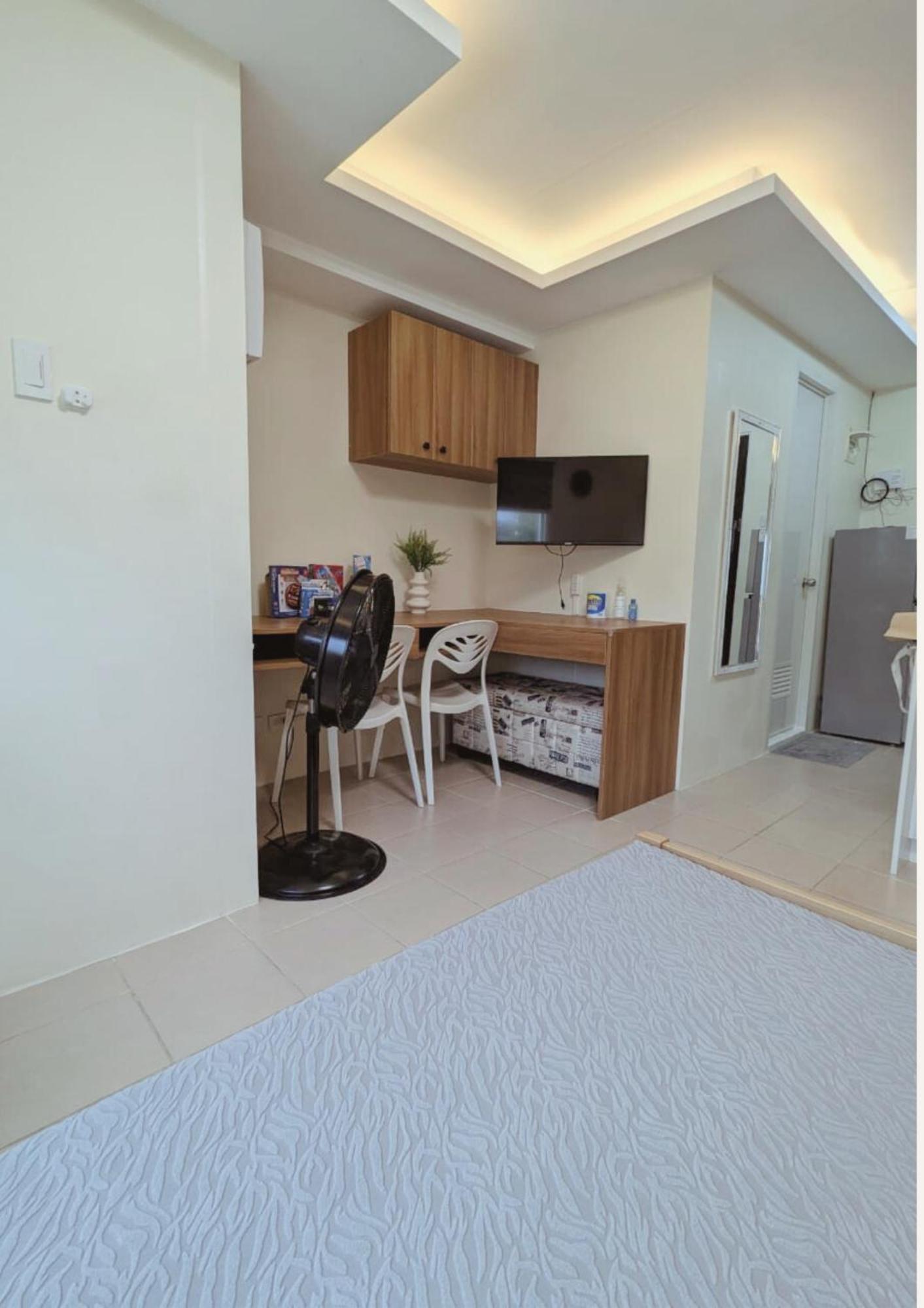 Hostel King Bed, Big Kitchen, Fast Wifi, Near Airport Lapu-Lapu City