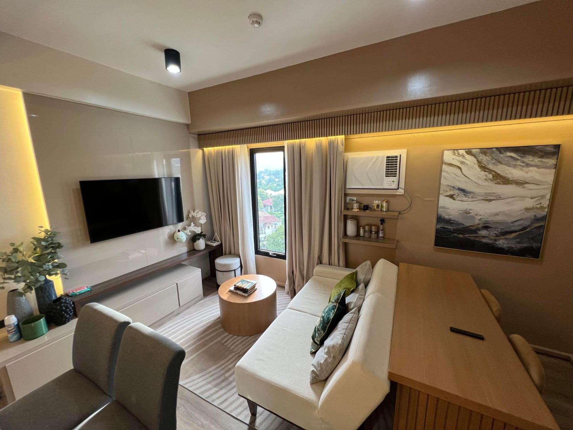 1 Bedroom Near It Park With Balcony Wifi Netflix Awesome View Apartment *