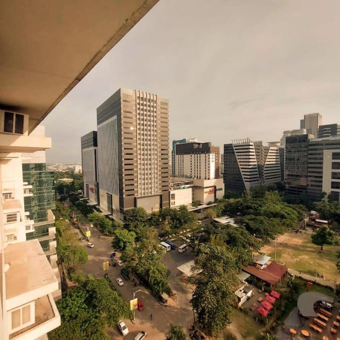 Apartment One Bedroom Unit Avida Tower 2, It Park