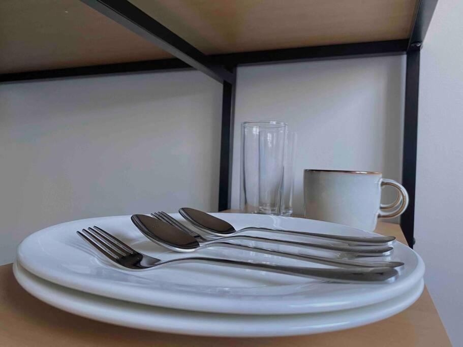 - Wifi Up To 100mbps - Pool - Netflix&chill Apartment Cebu