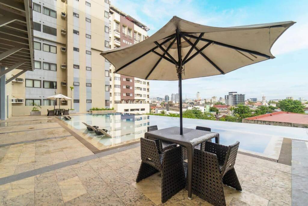 , Wifi Up To 100mbps , Infinity Pool