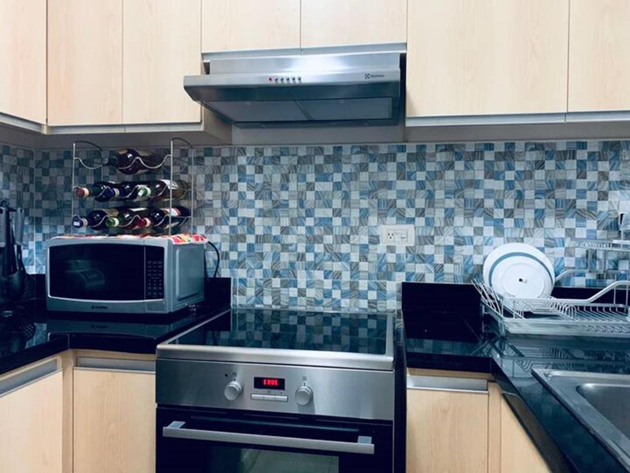 Apartment 2 Bdrms With View Near Ayala Cebu