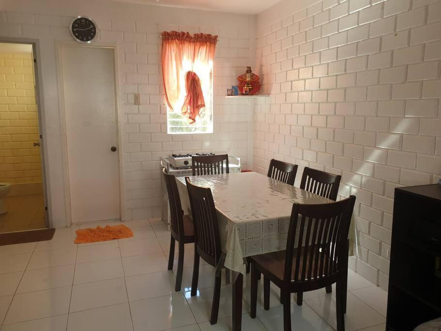 Townhouse In Liloan, Cebu Holiday home