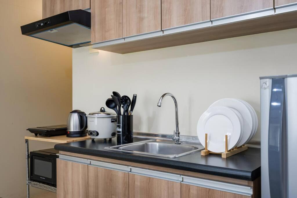 Apartment Furnished 2-bedroom In Avida Towers Riala, It Park With Fast Wifi, Netflix, Pool And *