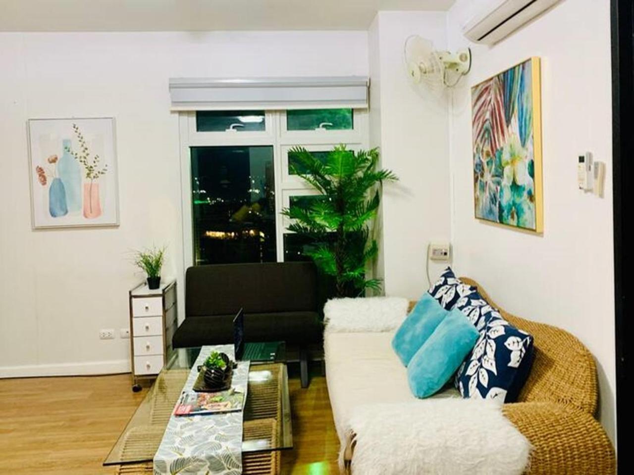 2 Bdrms With View Near Ayala Cebu