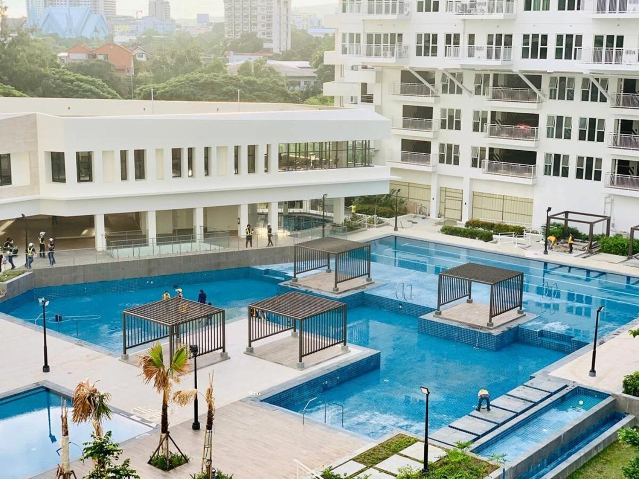 2 Bdrms With View Near Ayala Cebu