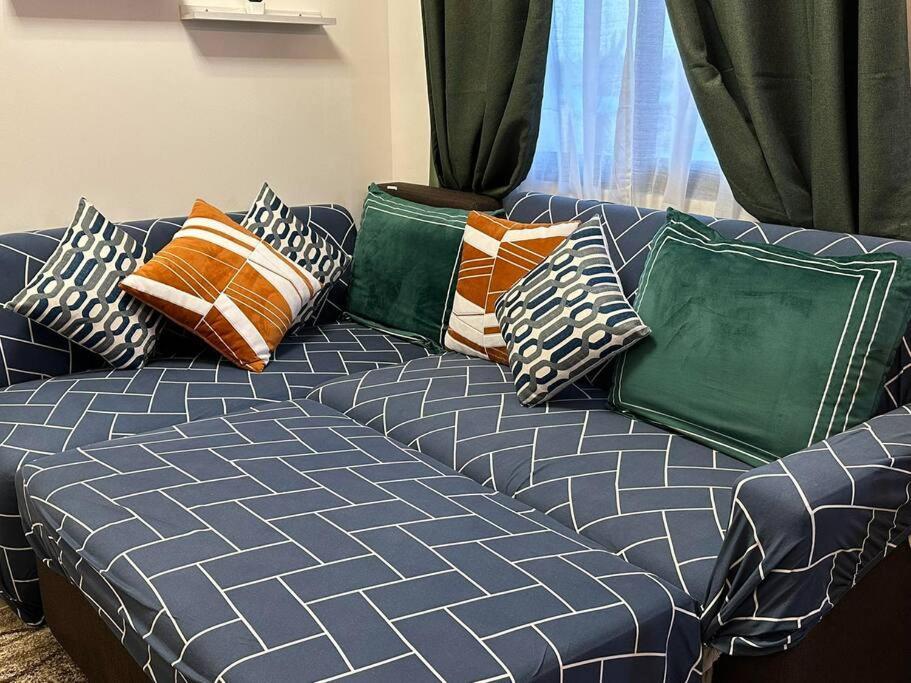 Apartment Cozy Trig Place Near Sm Seaside With Wifi Netflix Free Swimming Pool & Parking