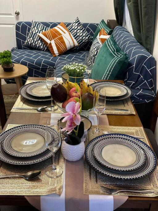 Cozy Trig Place Near Sm Seaside With Wifi Netflix Free Swimming Pool & Parking Talisay (Cebu)