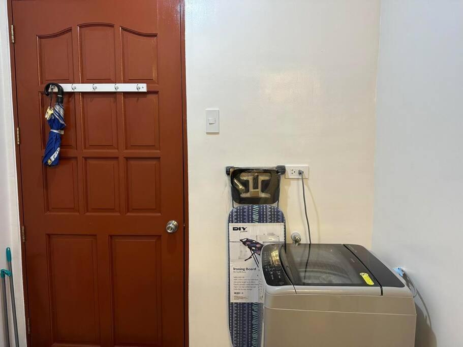 Cozy Trig Place Near Sm Seaside With Wifi Netflix Free Swimming Pool & Parking * Talisay (Cebu)