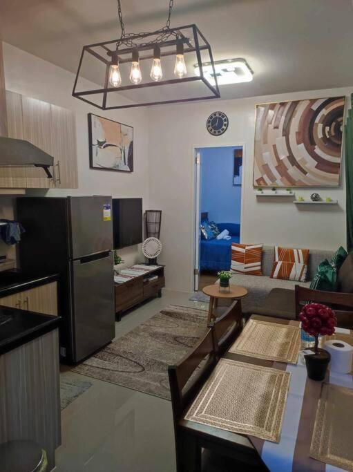 Cozy Trig Place Near Sm Seaside With Wifi Netflix Free Swimming Pool & Parking *