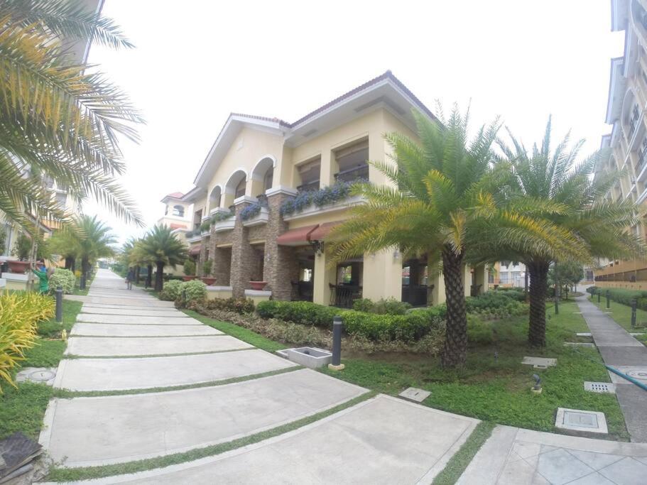 Mi Casa De San Remo L Wifi L Netflix L Parking Apartment Basak (Visayas)