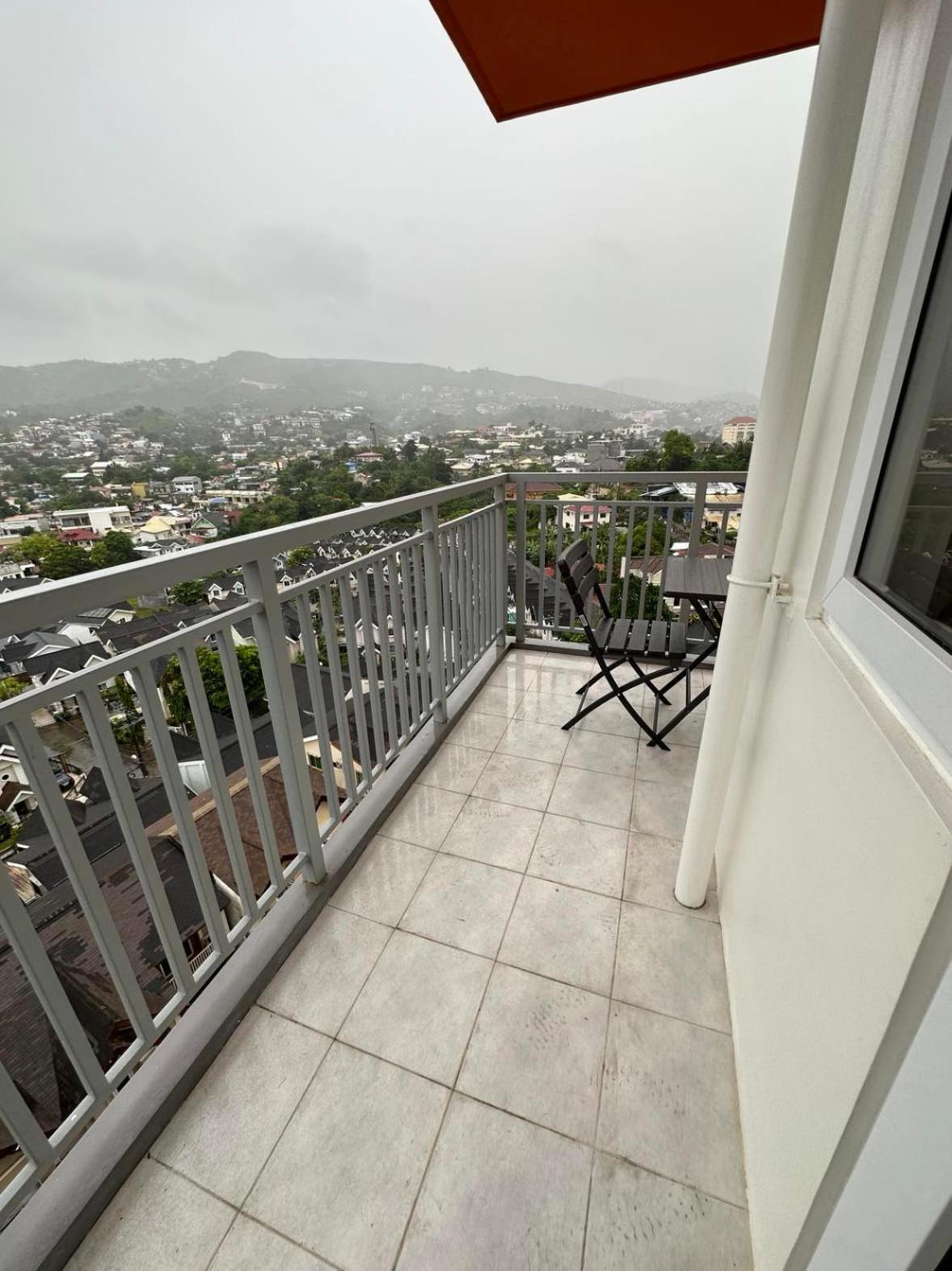 Cozy With Balcony And Amazing Mountain View For Rent! Apartment *