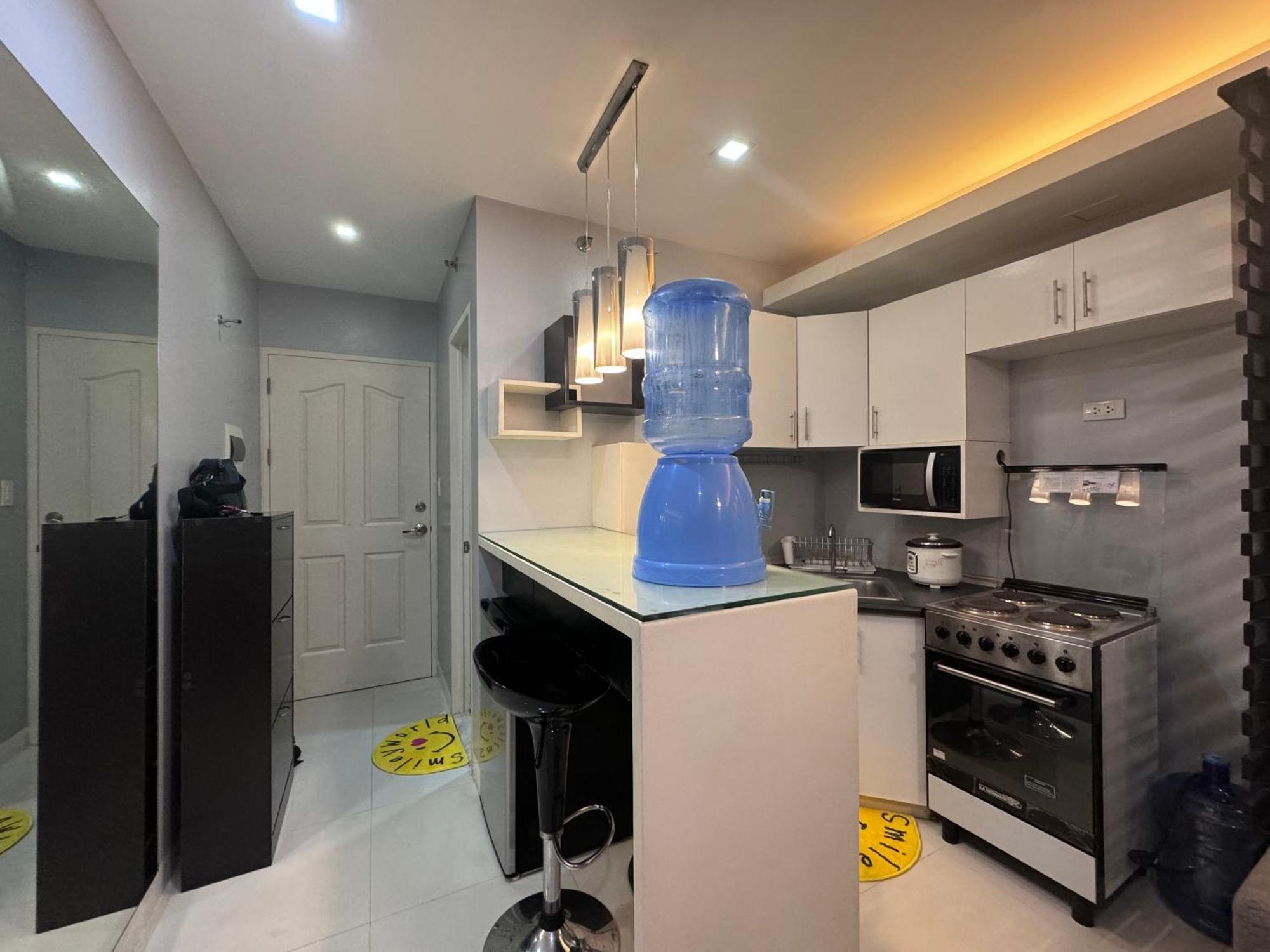 Luxanos Place- Avida Tower, It Park Apartment Tabok