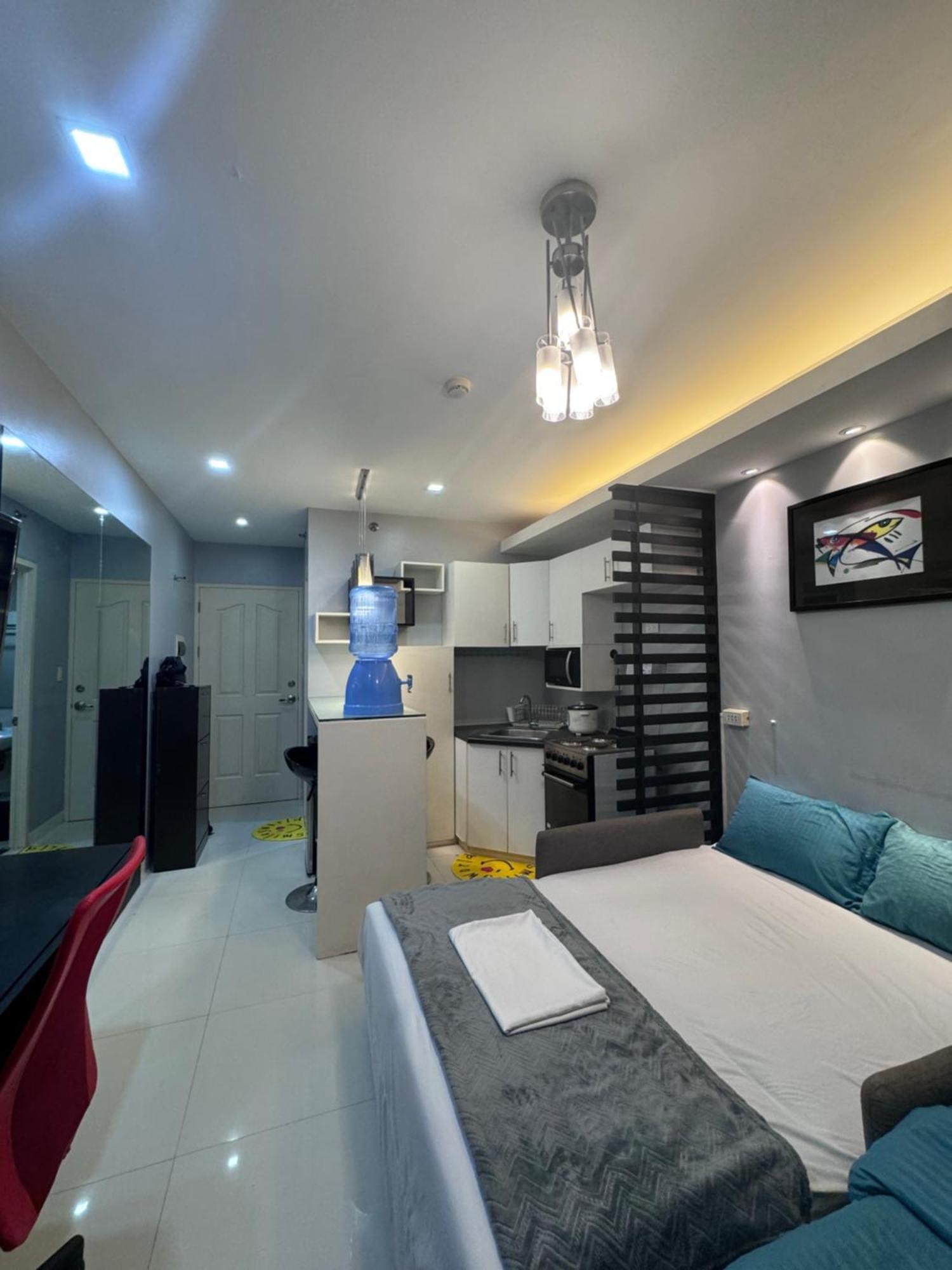 Luxanos Place- Avida Tower, It Park Tabok