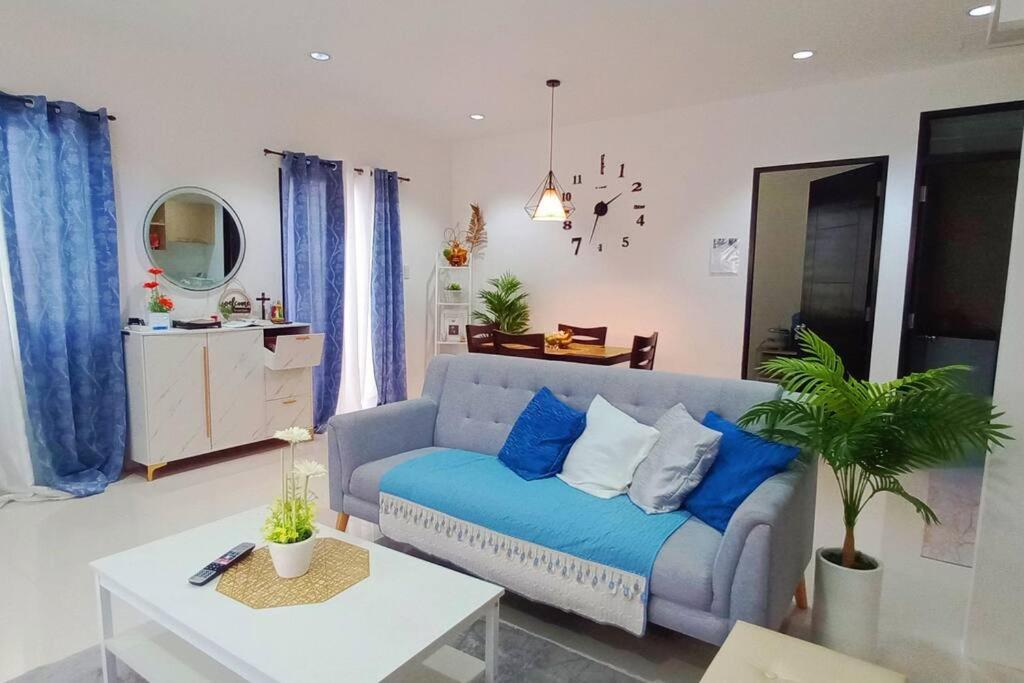 Duplex House For Rent With 3 Bedrooms Good For 6 *