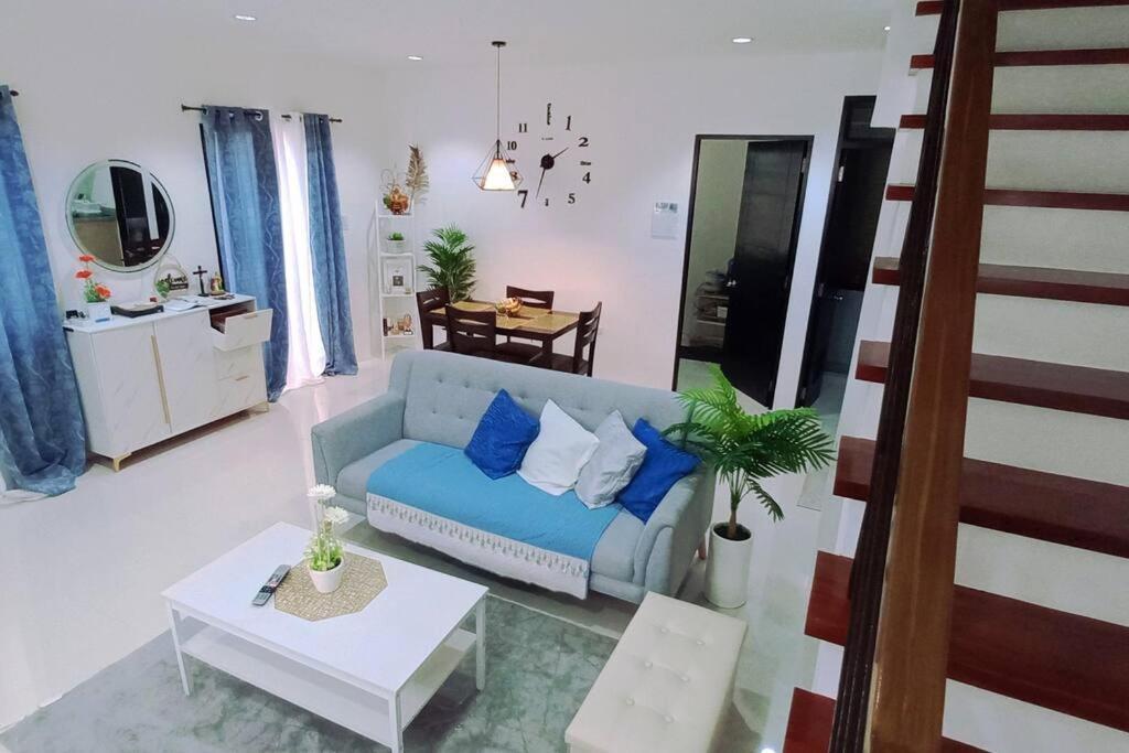 Duplex House For Rent With 3 Bedrooms Good For 6 Apartment