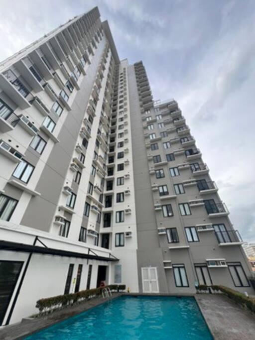 Cebusurestay - The Median Cebu Apartment
